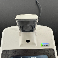 Invitrogen Qubit 4 Fluorometer image 3